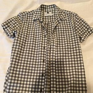 TopMan men’s S short sleeve button down.